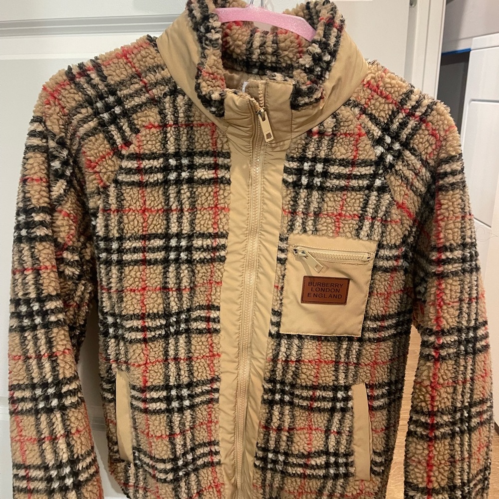 Women' Plaid Teddy Jacket - Beige and Black